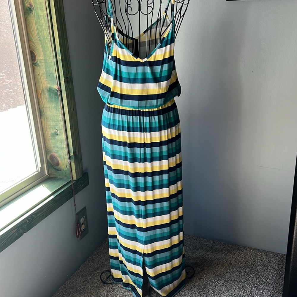 Apricot dress - Picture 2 of 4